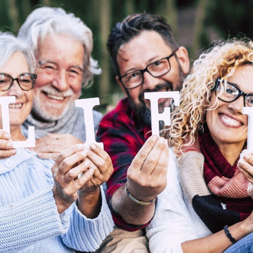 Nicotinamide Riboside (NR): un potente potenziatore di NAD+ per un invecchiamento sano e la longevità